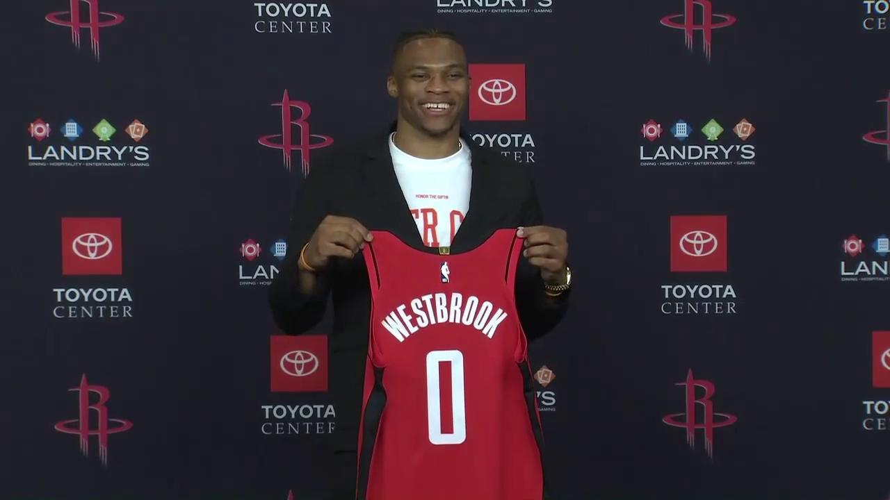 维持队内秩 维持队内秩